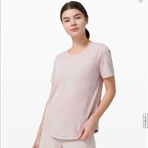 Lululemon Long distance short sleeve pink size 12